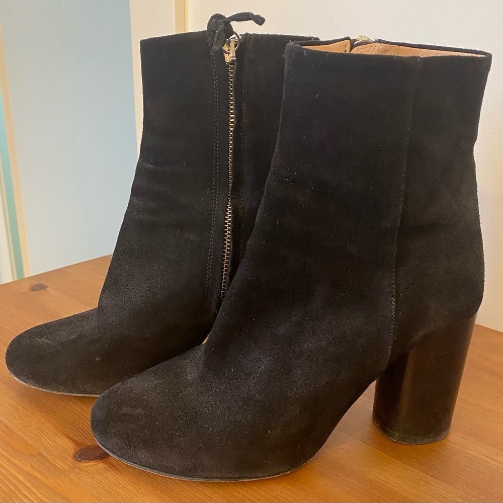 Chic Black Ankle Booties